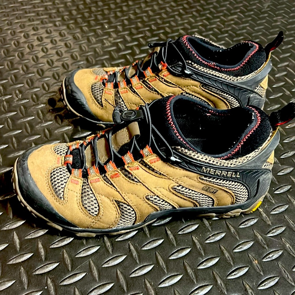 Merrell chameleon men’s waterproof shoe